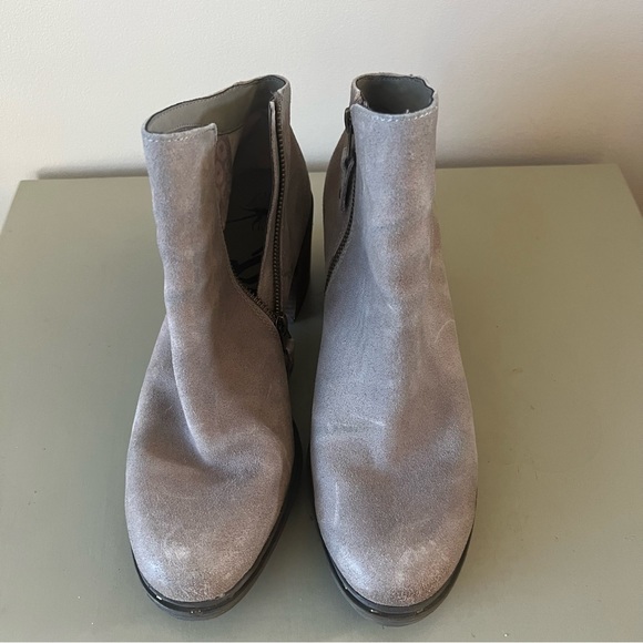 OTBT Montana Suede Ankle Boots size 9 M - Picture 7 of 15